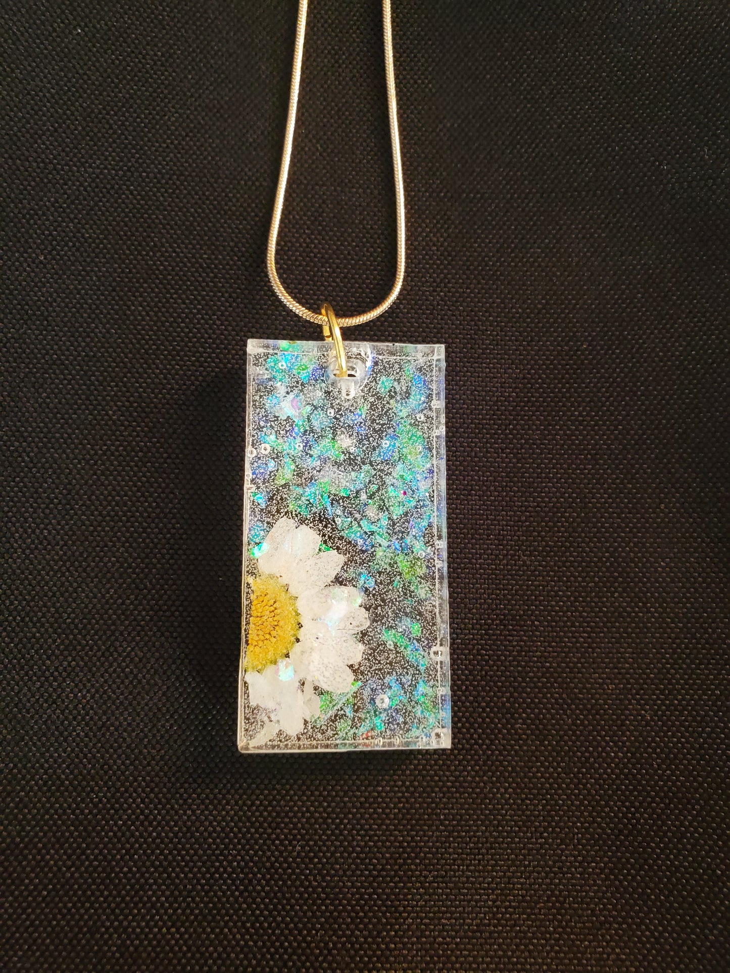 Rectangle Real Daisy Pendant