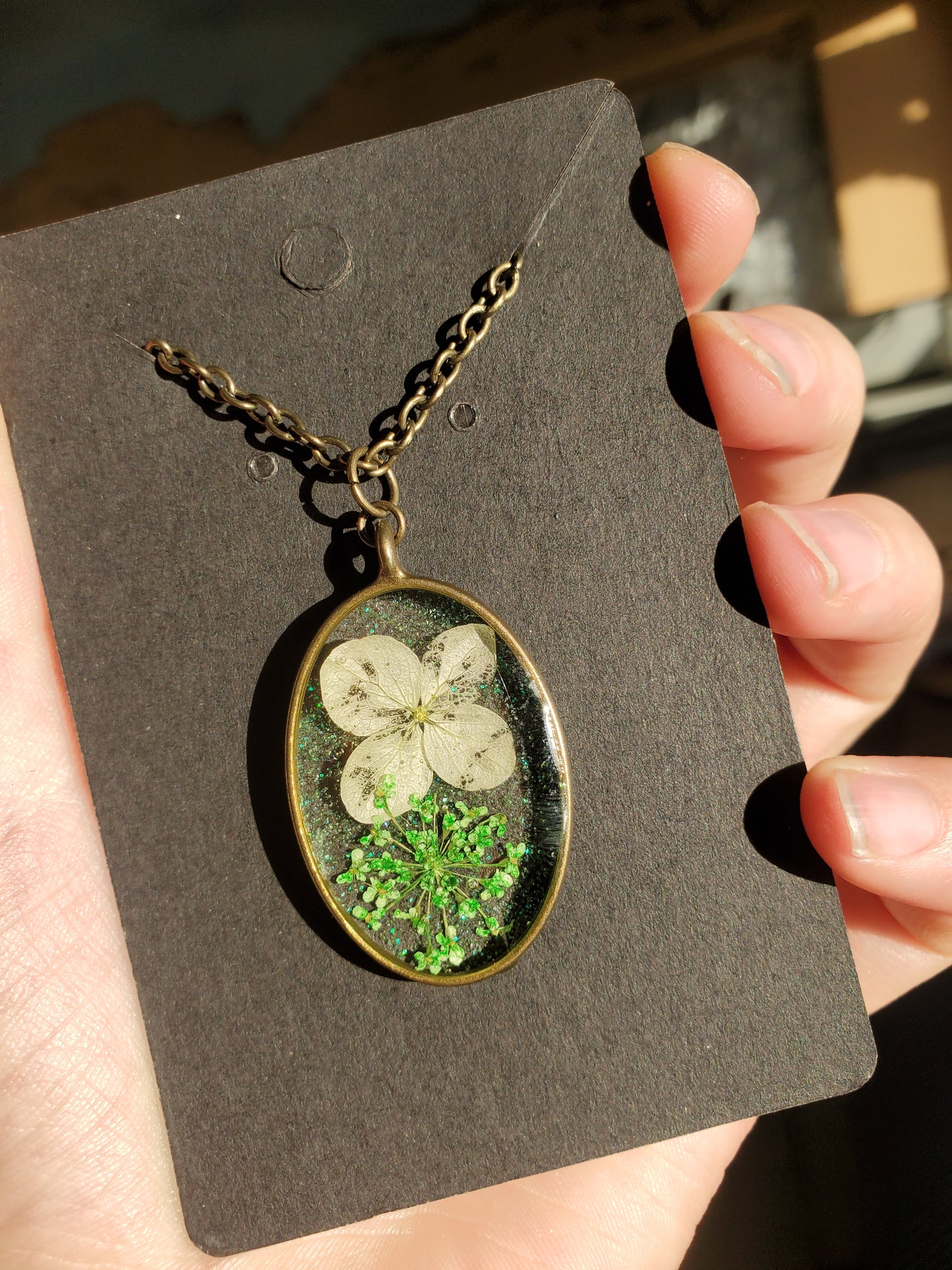 Oval Bronze Necklace With Real Flowers