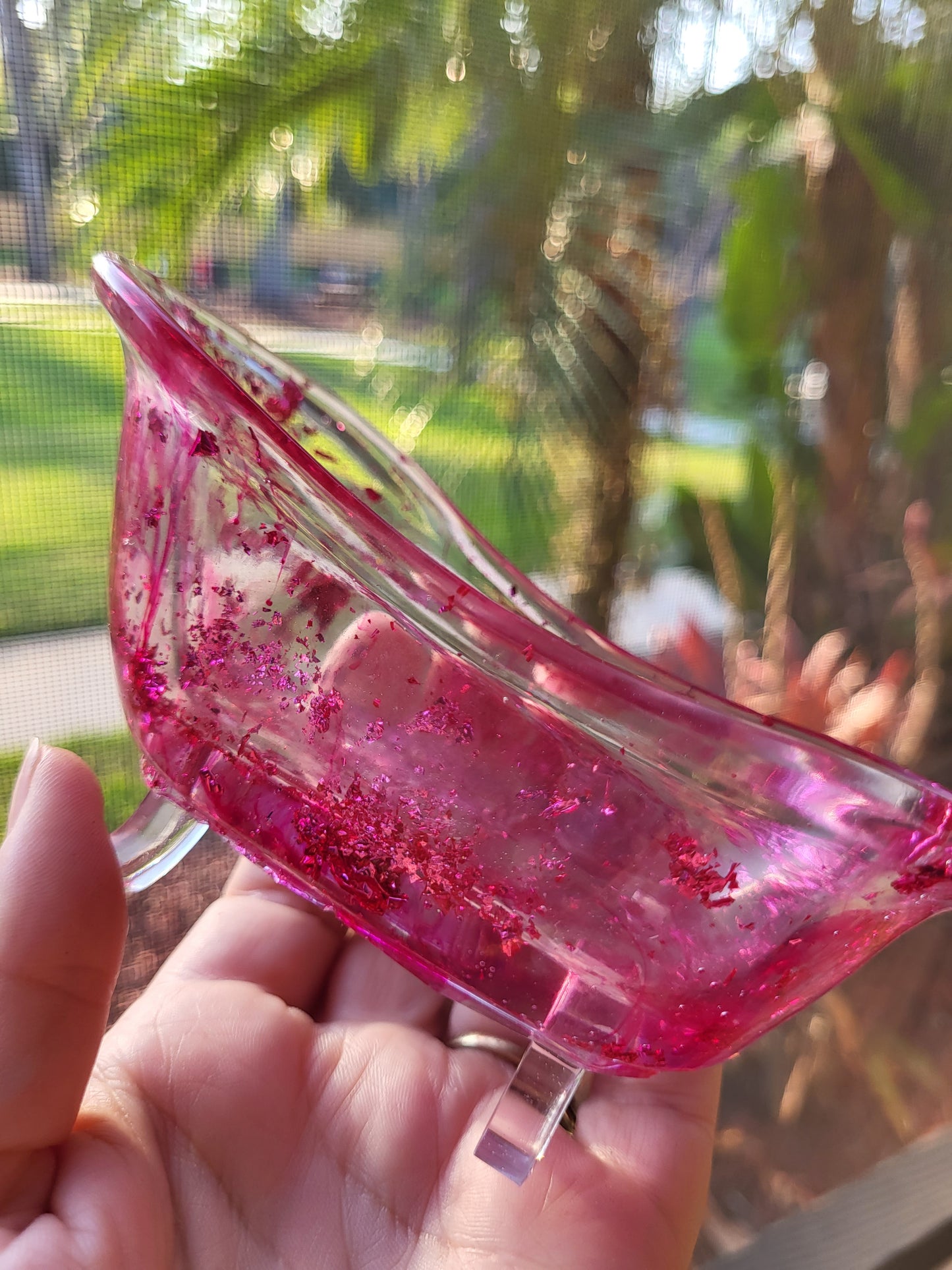 Adorable Pink Bathtub Soap Holder