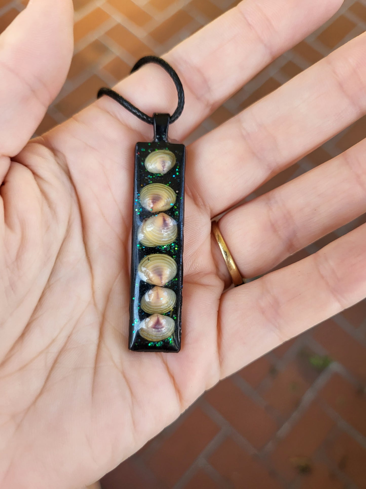 Black Rectangle Seas Shell Pendant