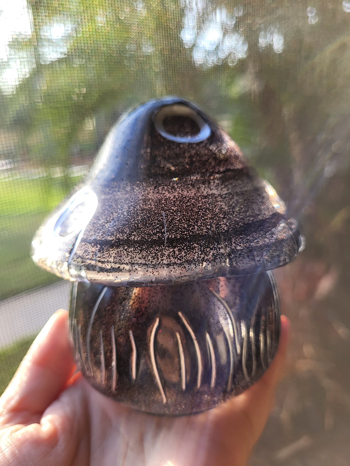 Small Black and Silver Mushroom Container