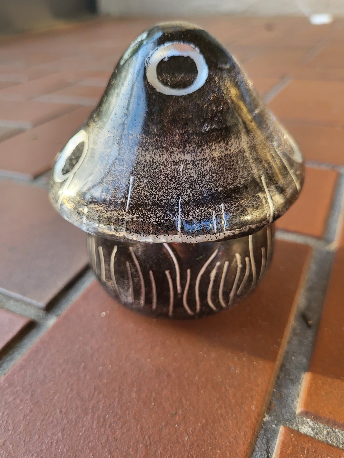 Small Black and Silver Mushroom Container