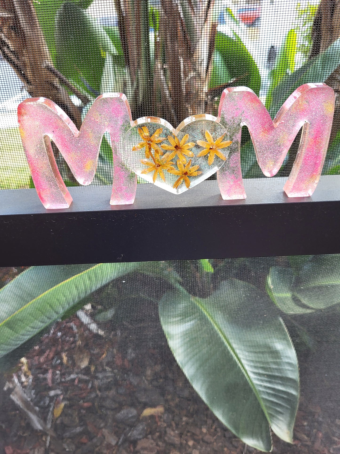 Pink "MOM" Shelf Sitter With Real Flowers